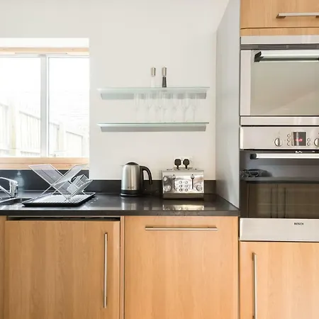 The Clifton Jewel - Trendy 4bdr In Apartment Bristol